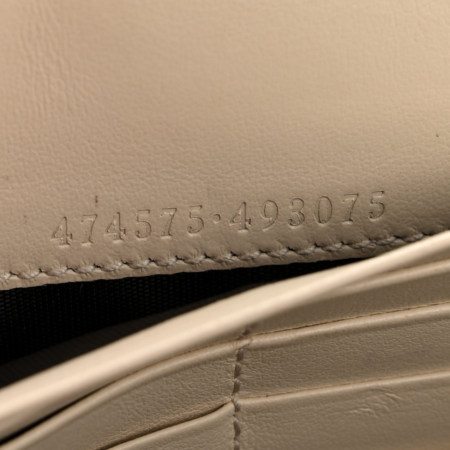 Calfskin Matelasse GG Marmont Chain Wallet Mystic White