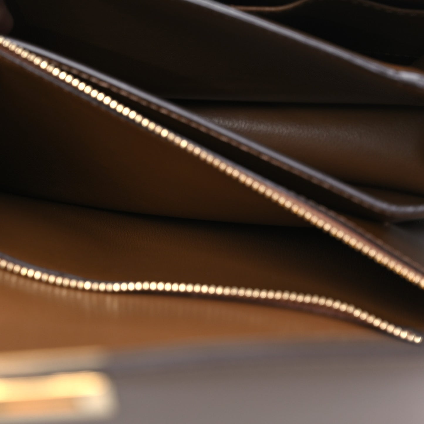 Box Calfskin Medium Classic Box Flap Bag Camel