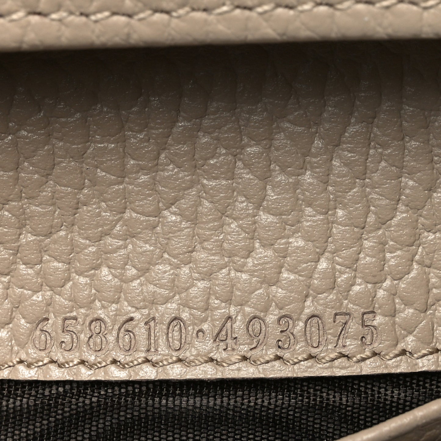 Dollar Calfskin GG Supreme Monogram GG Marmont Card Case Beige Mystic White Oatmeal