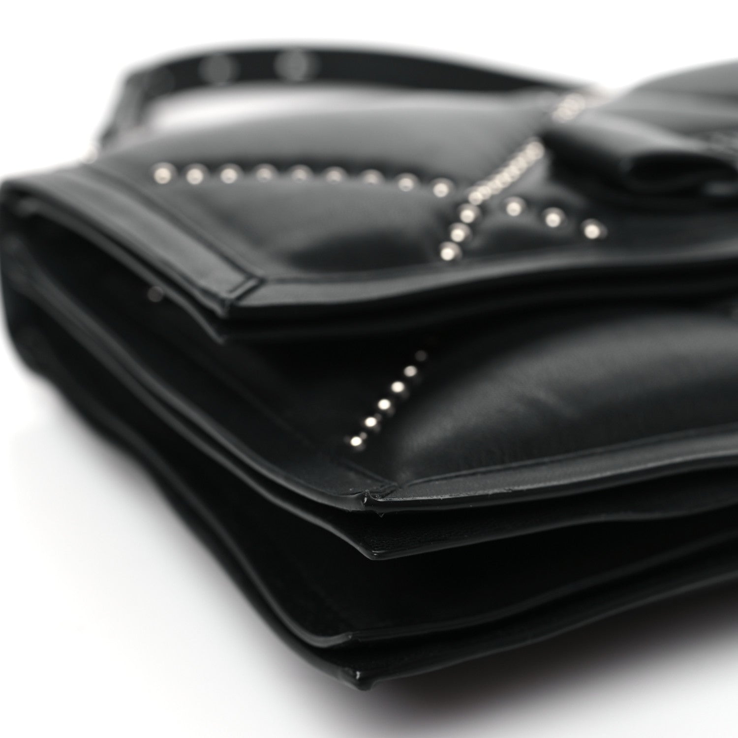 Salvatore Ferragamo Calfskin Studded Small Viva Bow Shoulder Bag Schwarz 8 of 9