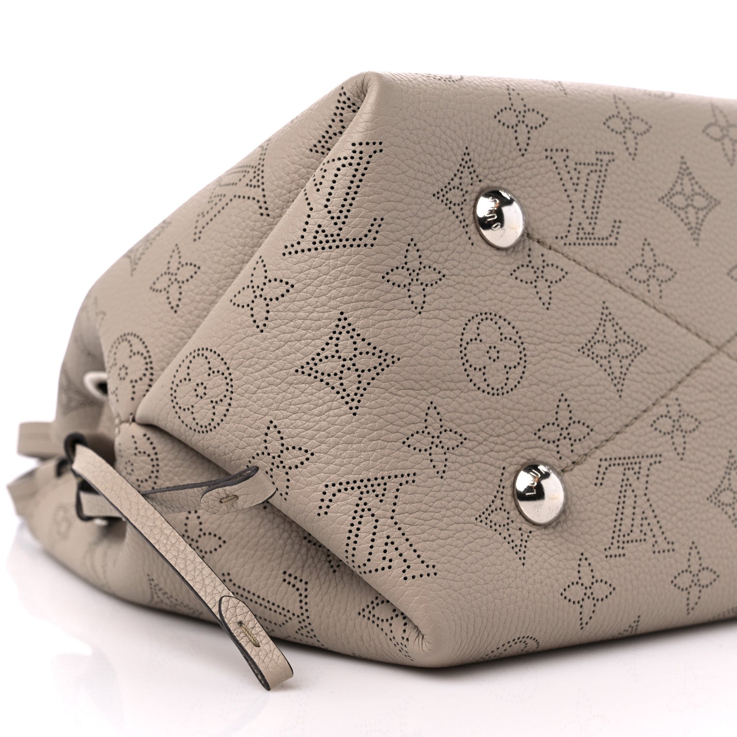 Louis Vuitton Mahina Bella Galet 9 of 10