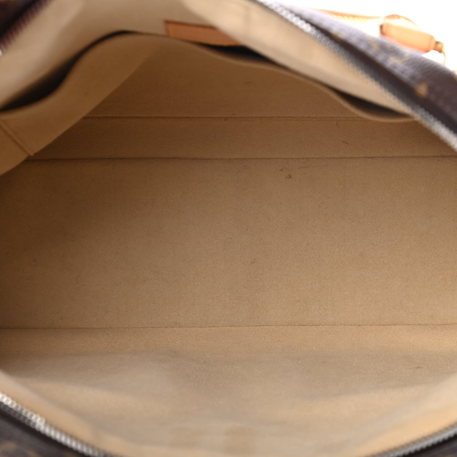 Louis Vuitton Monogram Manhattan GM 4 of 5