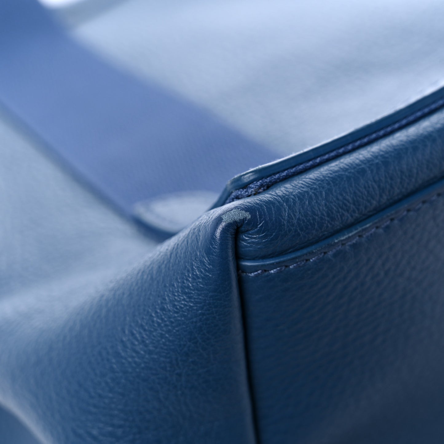 Calfskin S Navy Cabas Petrol Blue White