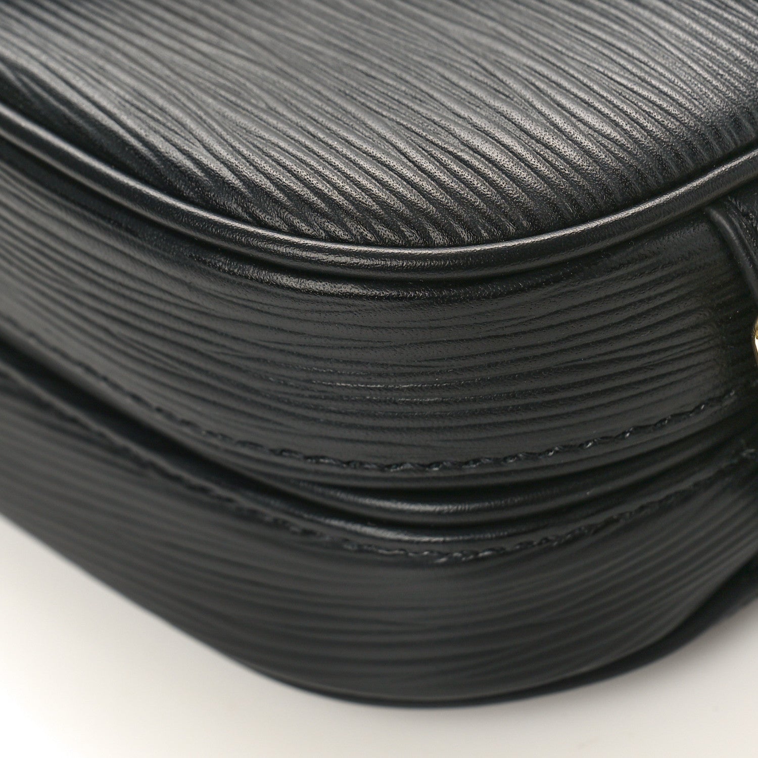 Louis Vuitton LOUIS VUITTON Epi Saumur BB Black 8 of 9