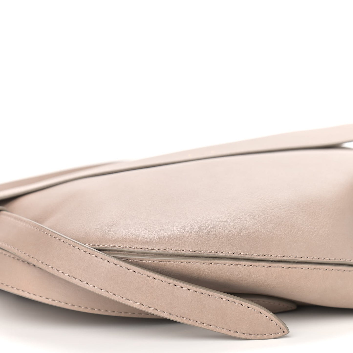 Grain Calfskin Kiss Hobo Motty Grey