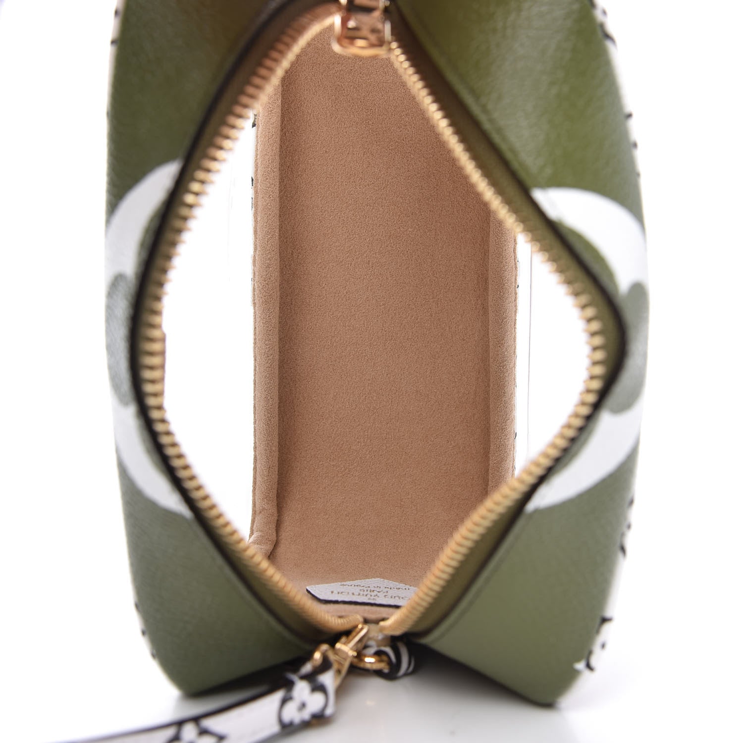 Louis Vuitton Monogram Giant Beach Pouch Kaki 5 of 9