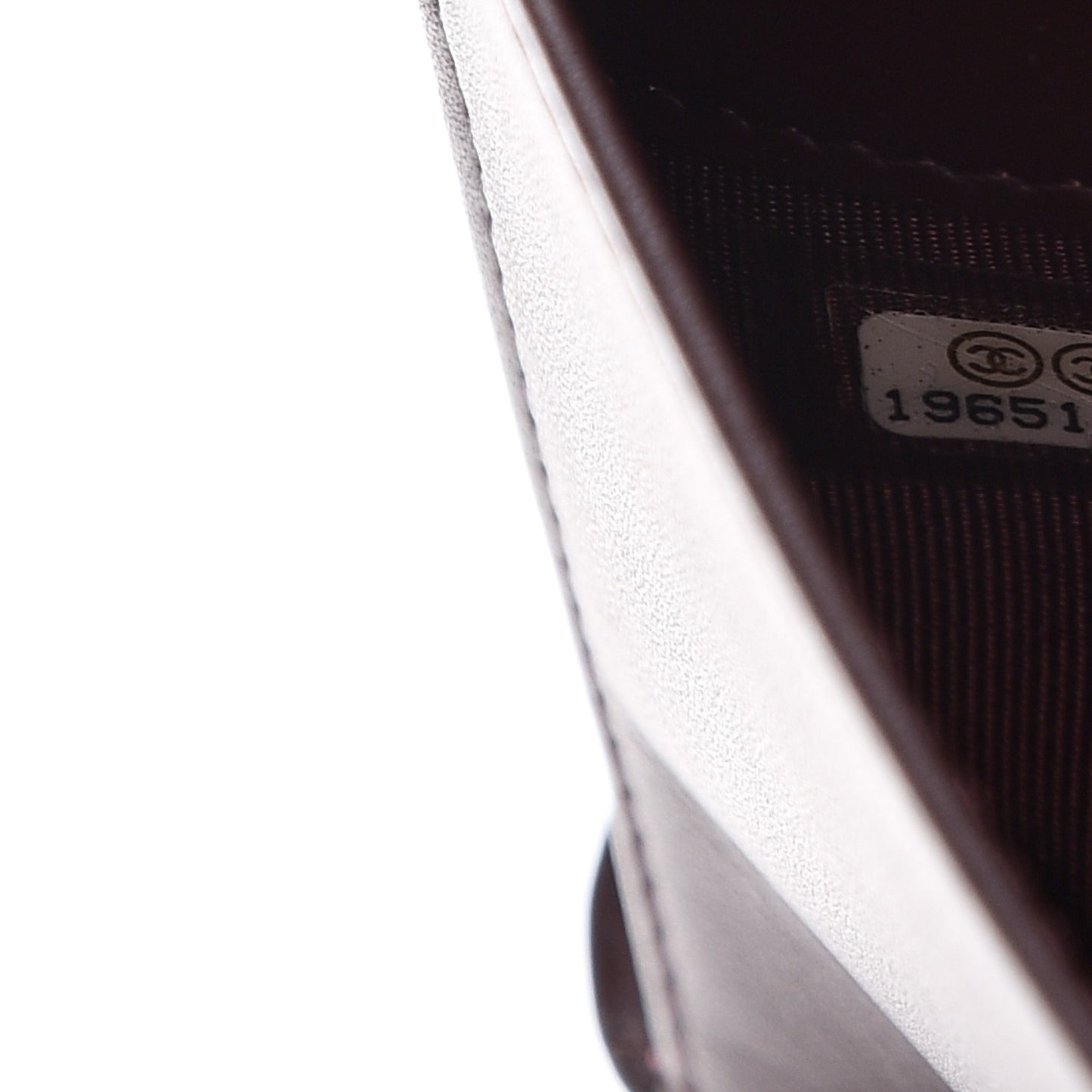 Caviar Quilted Yen Wallet Black