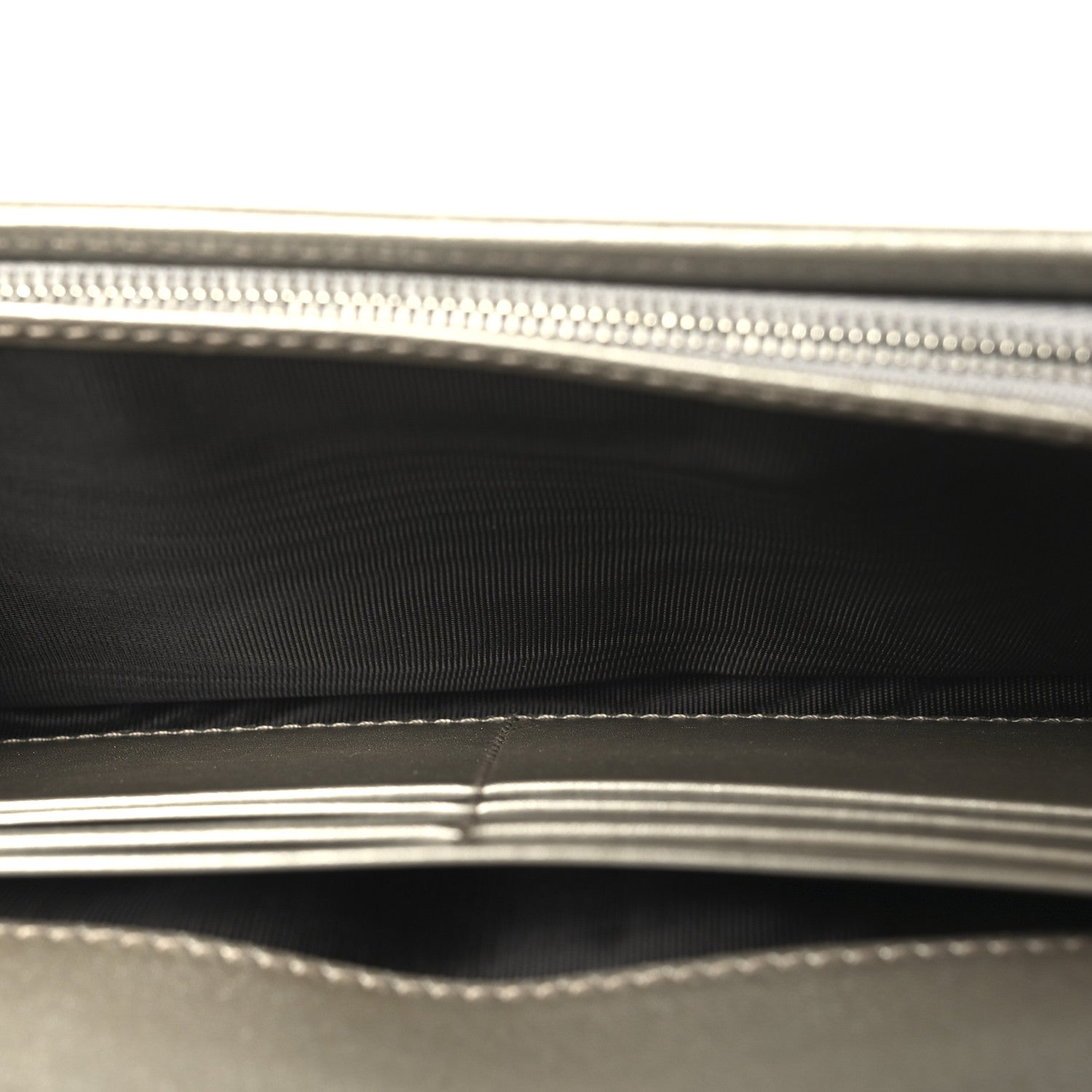 Gucci Imprime Monogram GG Pierce Chain Clutch Wallet Silver 7 of 13