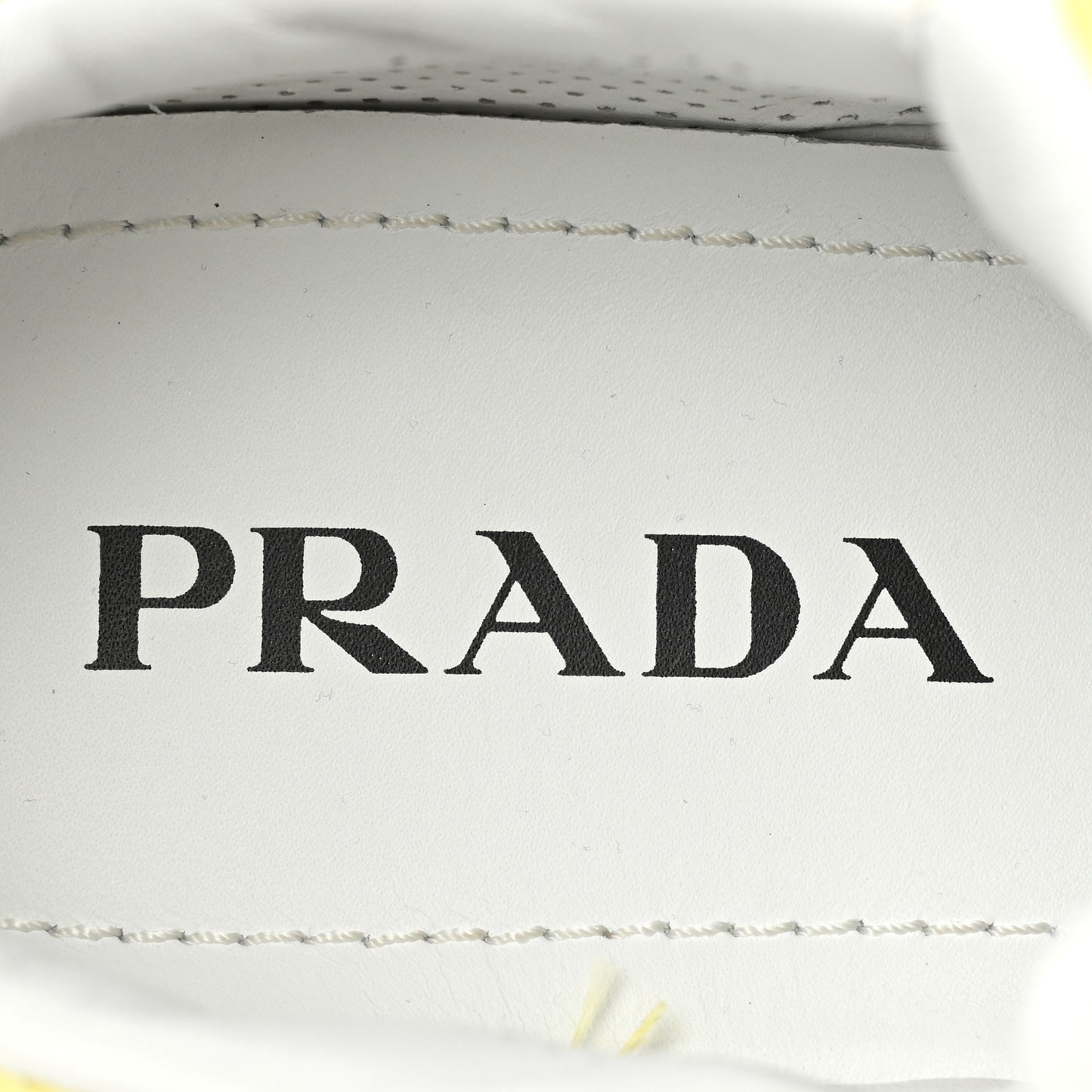 Re-Nylon Piuma Metal Triangle Logo Quilted 45mm Sneakers 41 Narciso