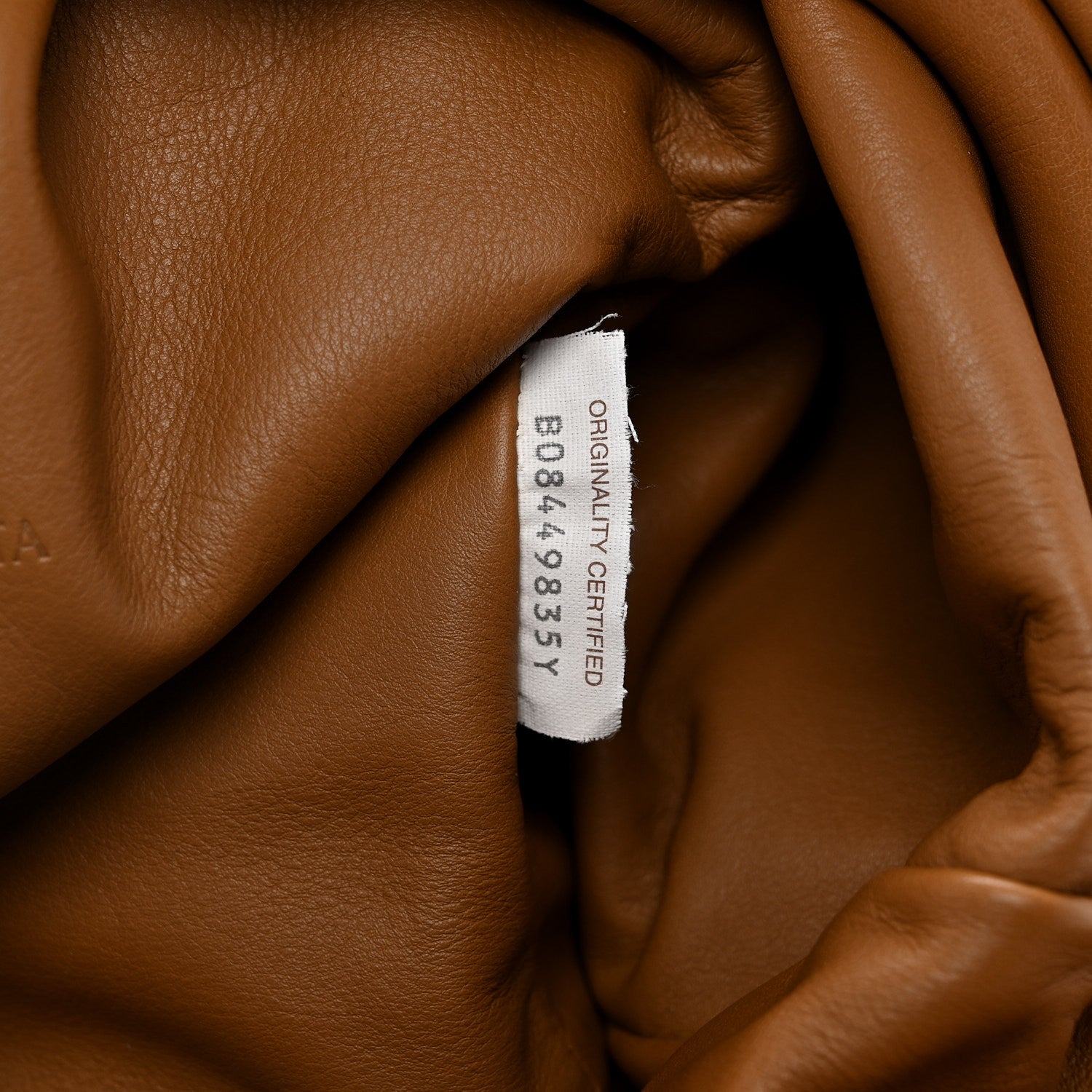 Bottega Veneta Smooth Butter Calf The Pouch Oversized Clutch Cammello 7 of 10