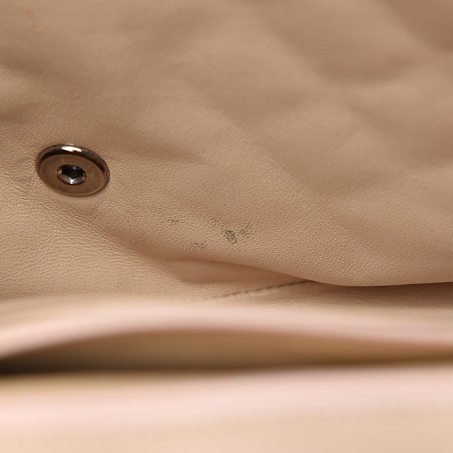 Caviar Quilted Jumbo Single Flap Beige Clair