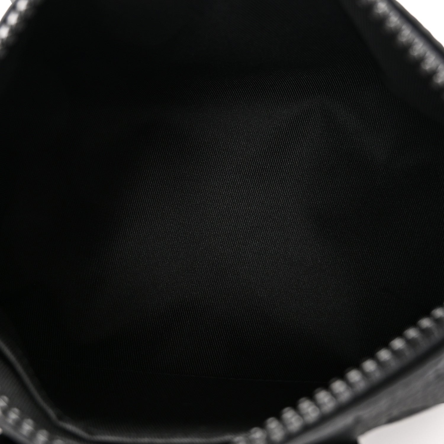 Louis Vuitton Monogram Taurillon Keepall Bandouliere 25 Black 5 of 10