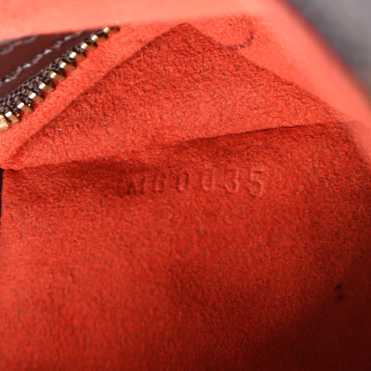 Damier Ebene Uzes