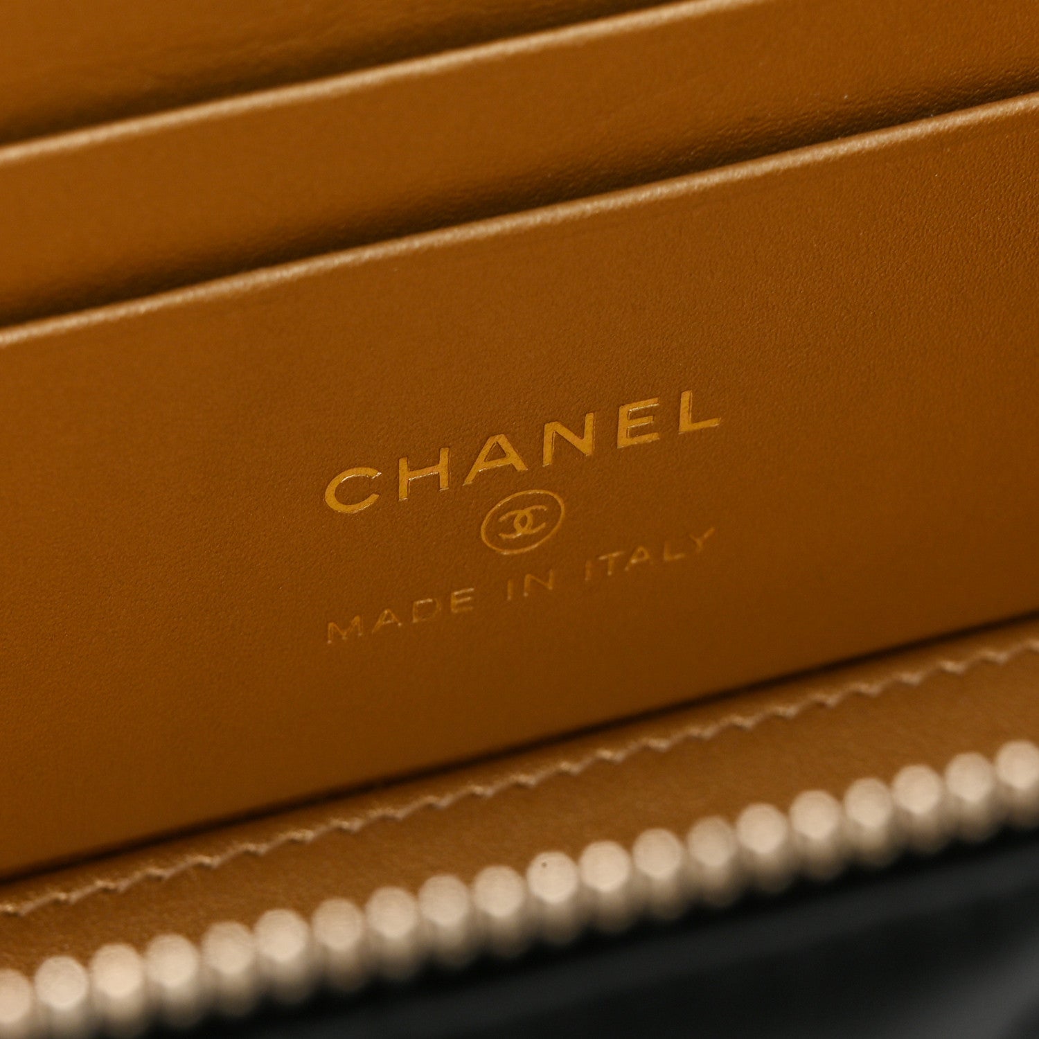 Chanel Lambskin Quilted Pearl Crush Small Vanity Case With Chain Black 6 of 11