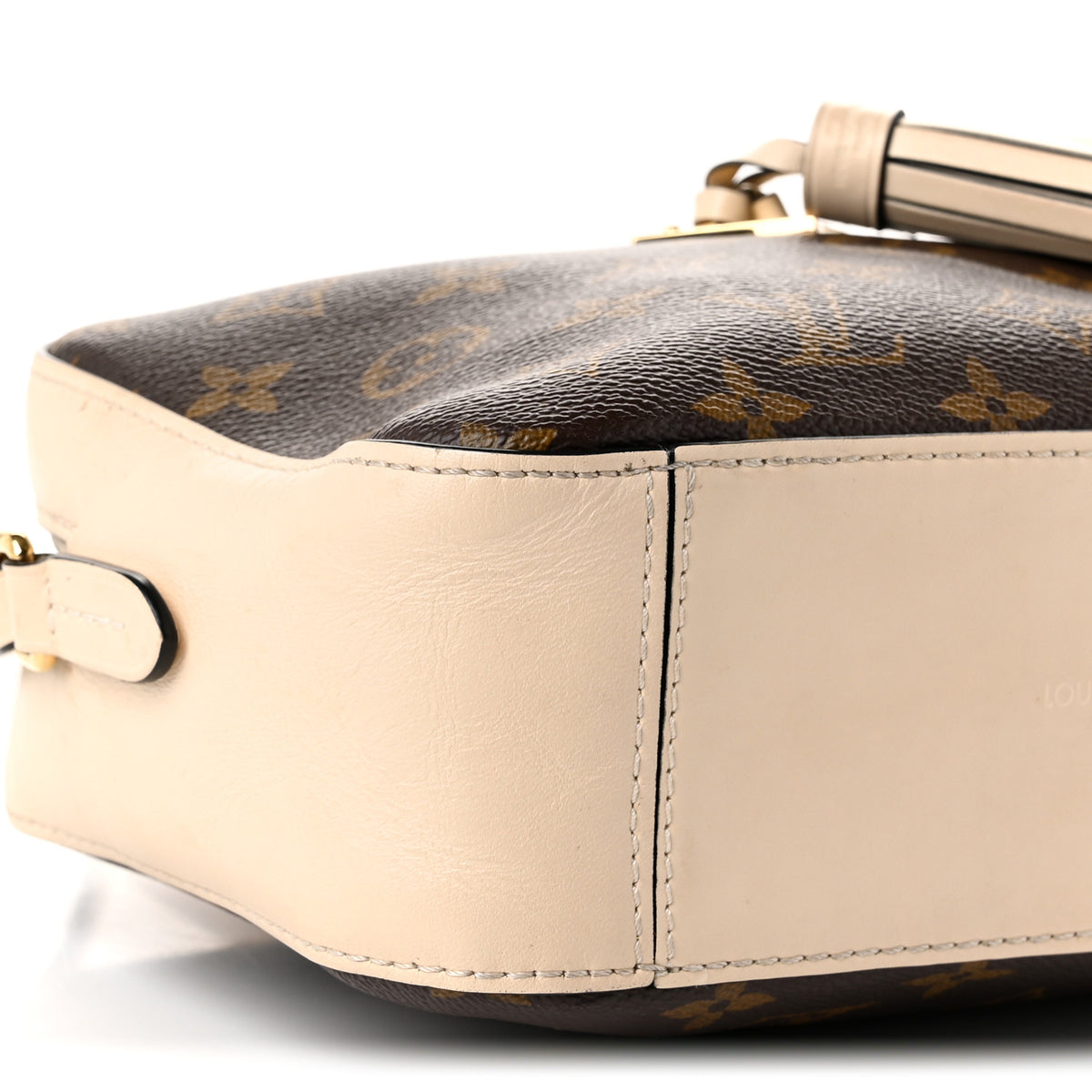 Monogram Saintonge Creme