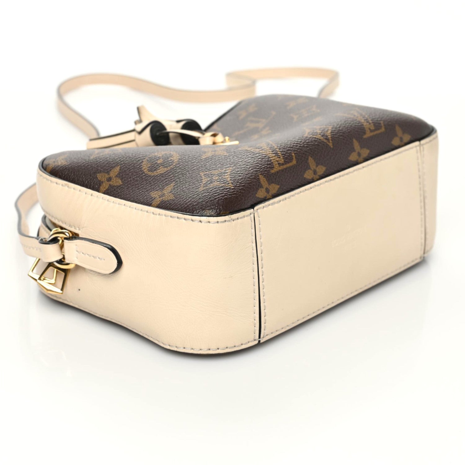Louis Vuitton Monogram Saintonge Creme 5 of 8