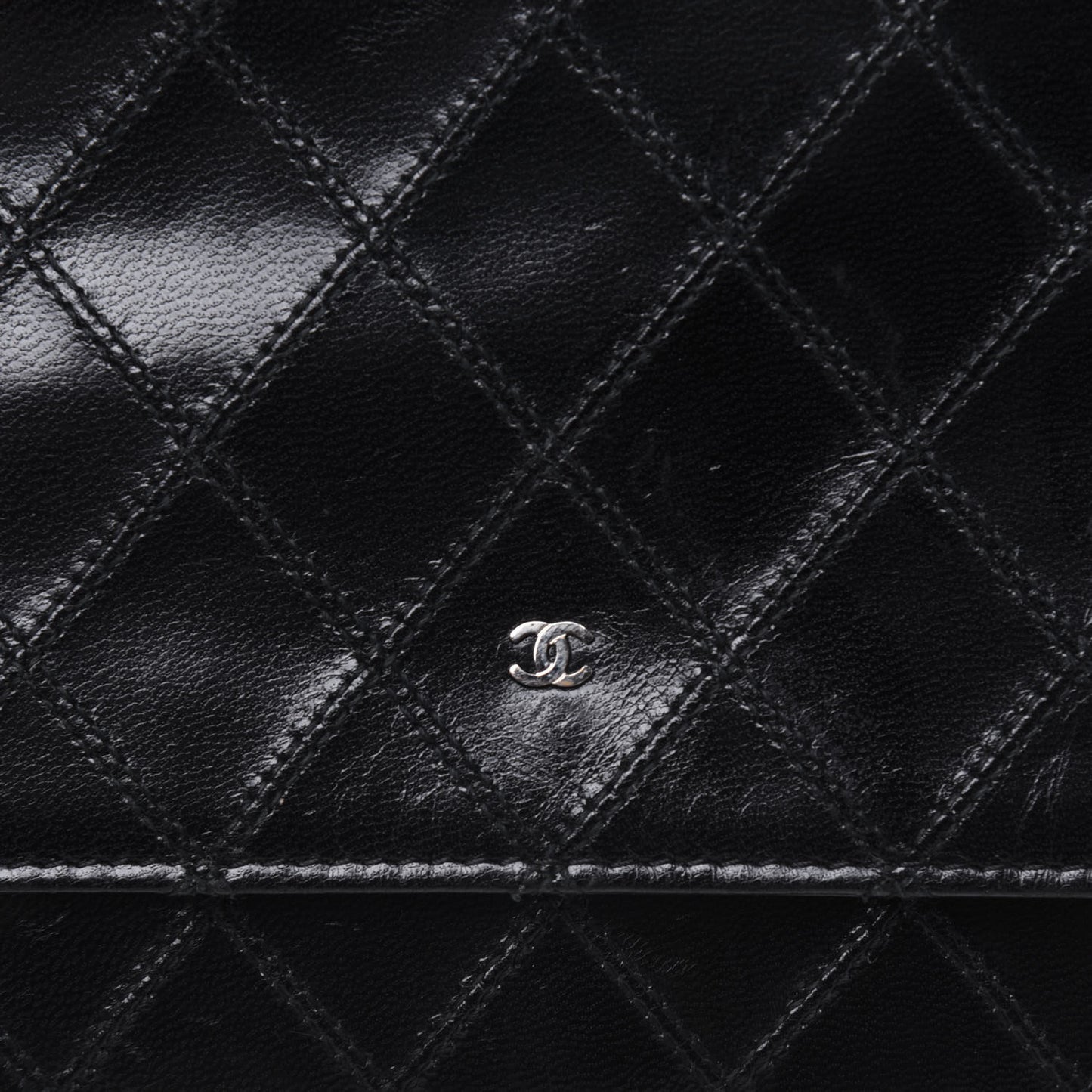 Lambskin Diamond Stitched Wallet On Chain WOC Black