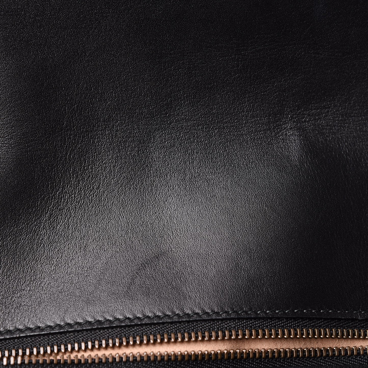 Calfskin Matelasse Medium GG Marmont Shoulder Bag Black