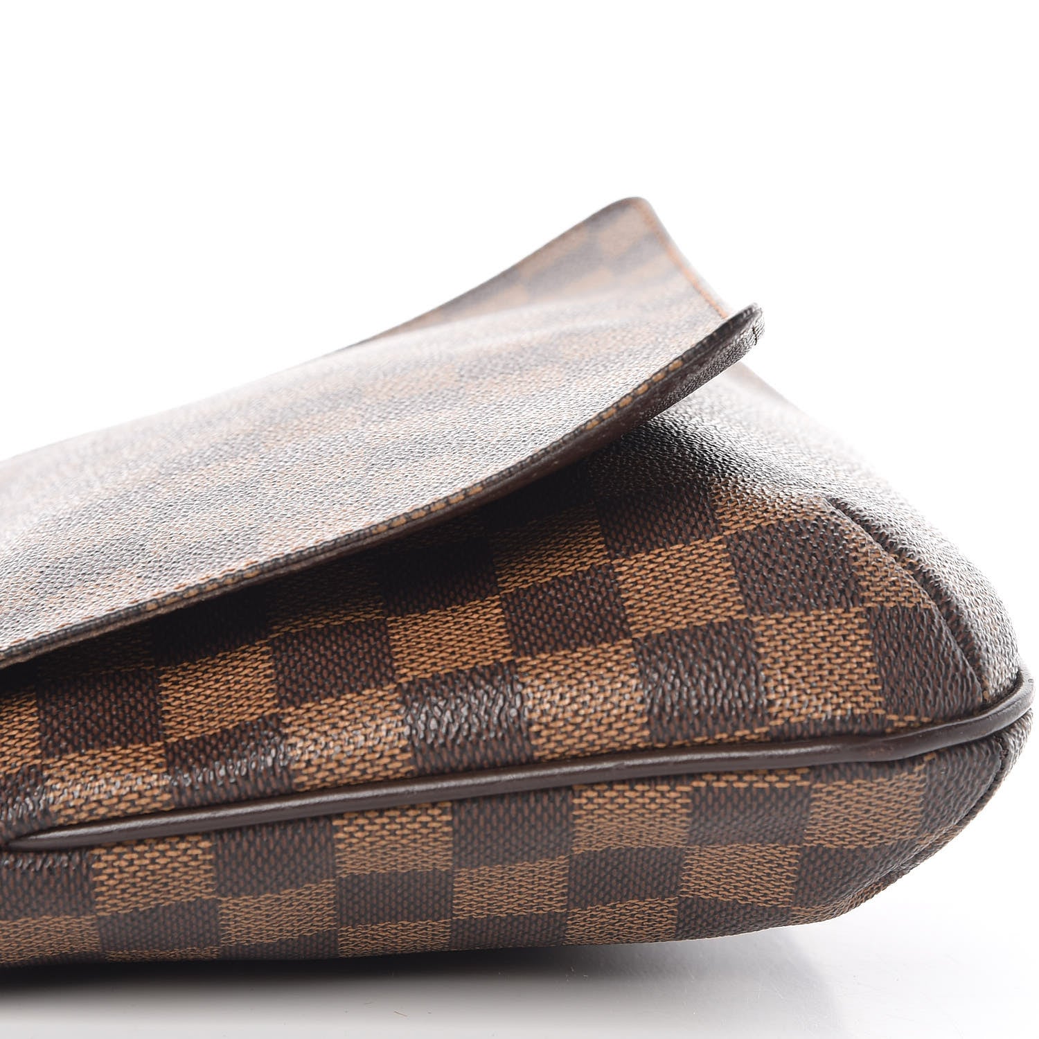 Louis Vuitton Damier Ebene Musette Tango 16 of 17