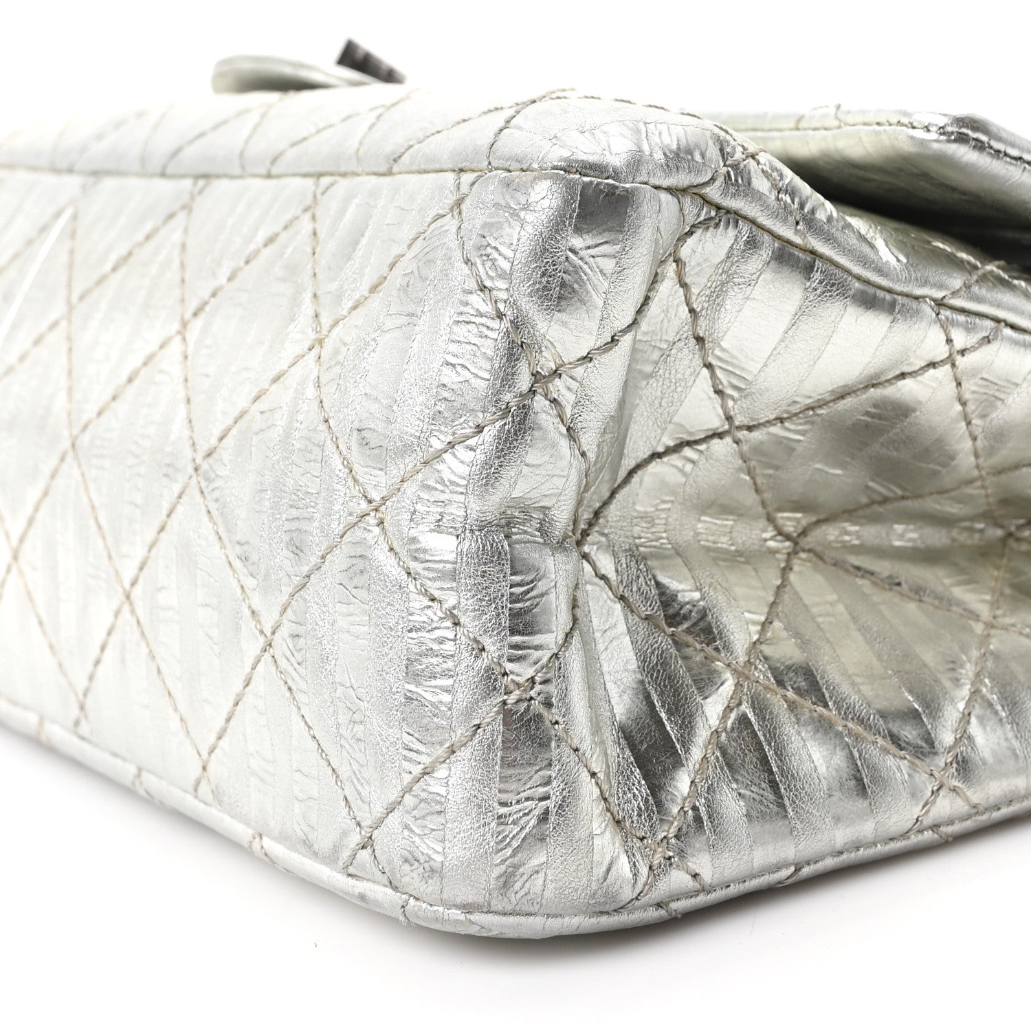 Chanel Metallic Striped Calfskin 2.55 Reissue 226 Flap Silver Silver 10 of 10