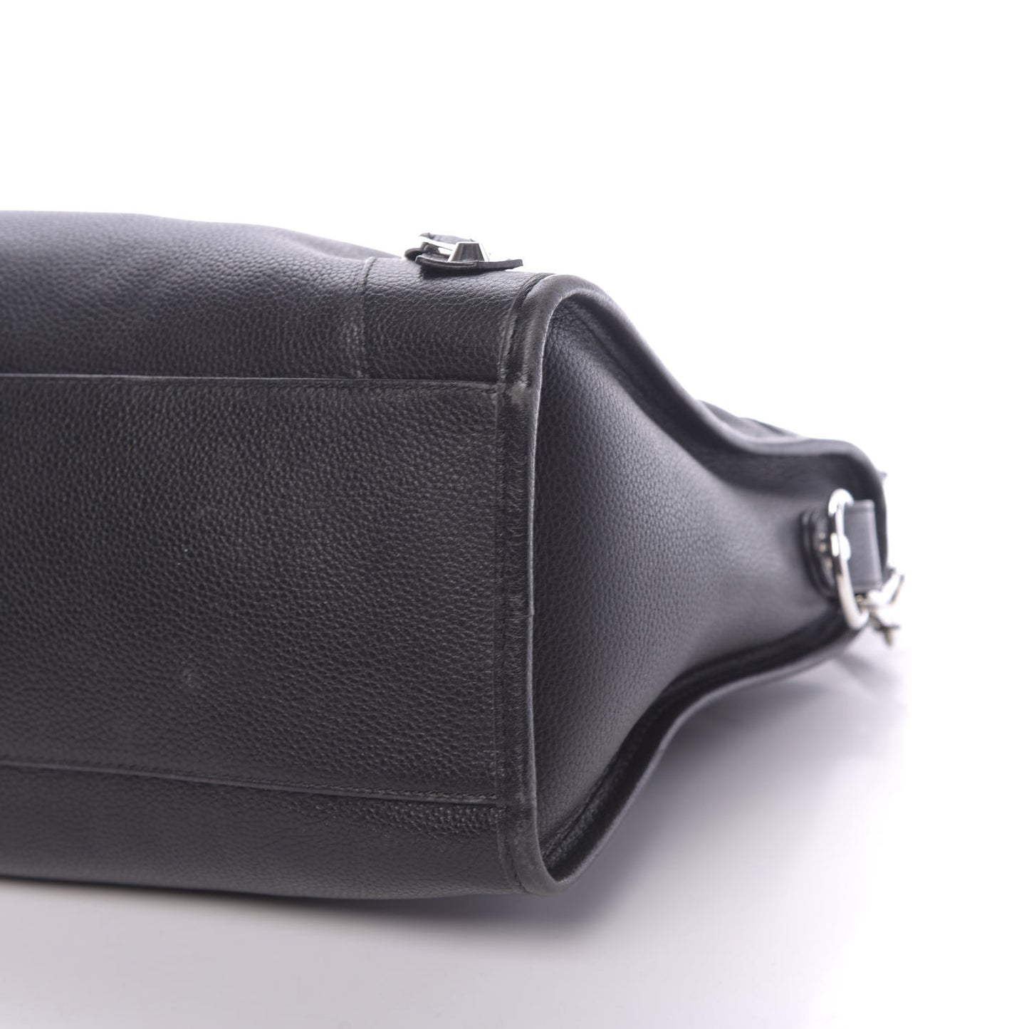 Vibrato Calfskin Classic Silver Hardware City Black