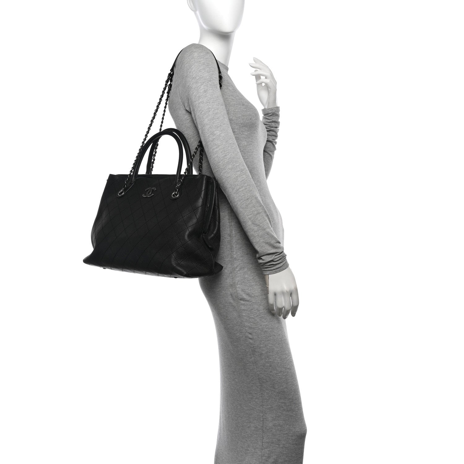 Chanel Grained Vegetal Calfskin Urban Shopping Tote Black 2 of 15