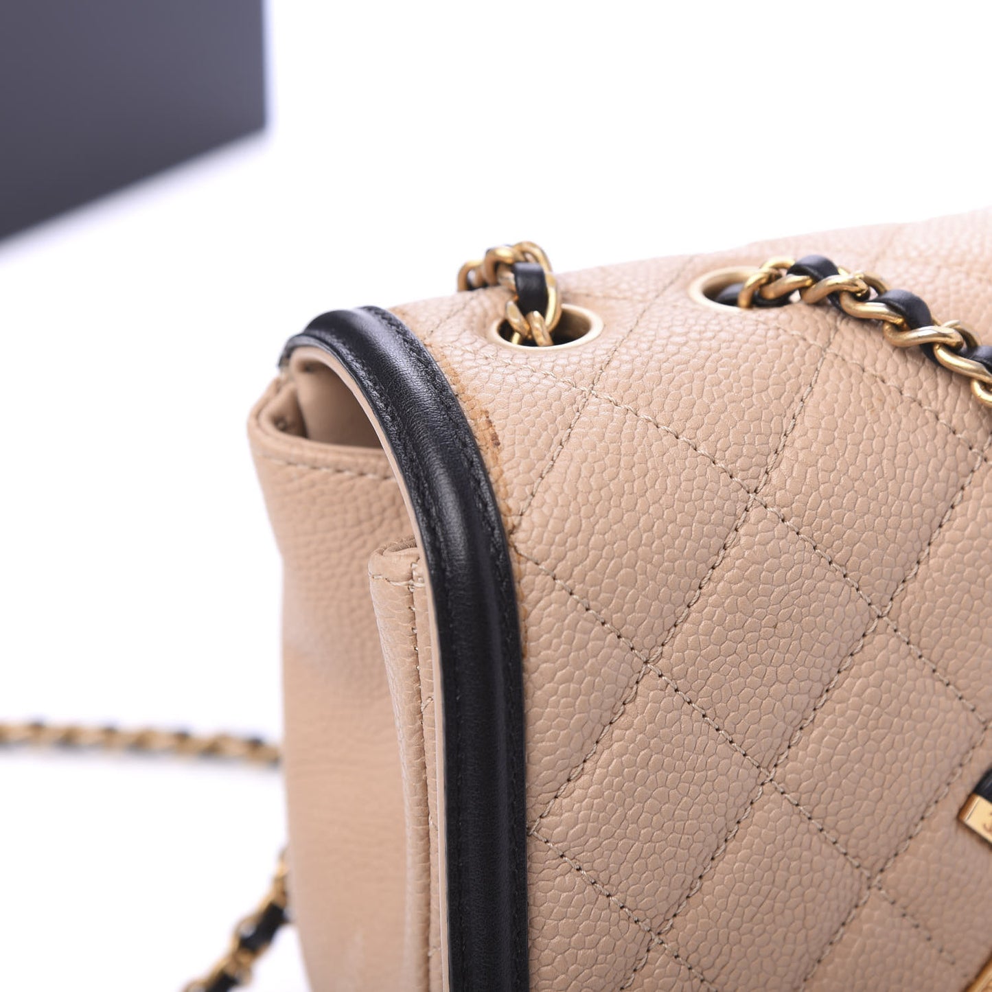 Caviar Quilted Small CC Filigree Flap Beige Black