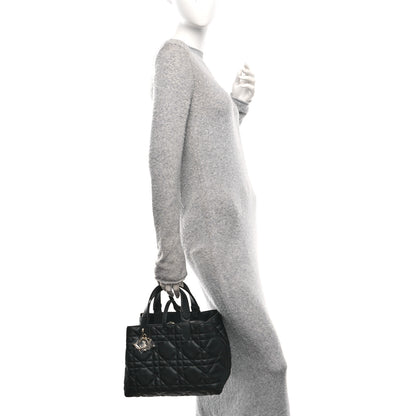 Christian Dior Calfskin Macrocannage Medium Toujours Black 2 of 17