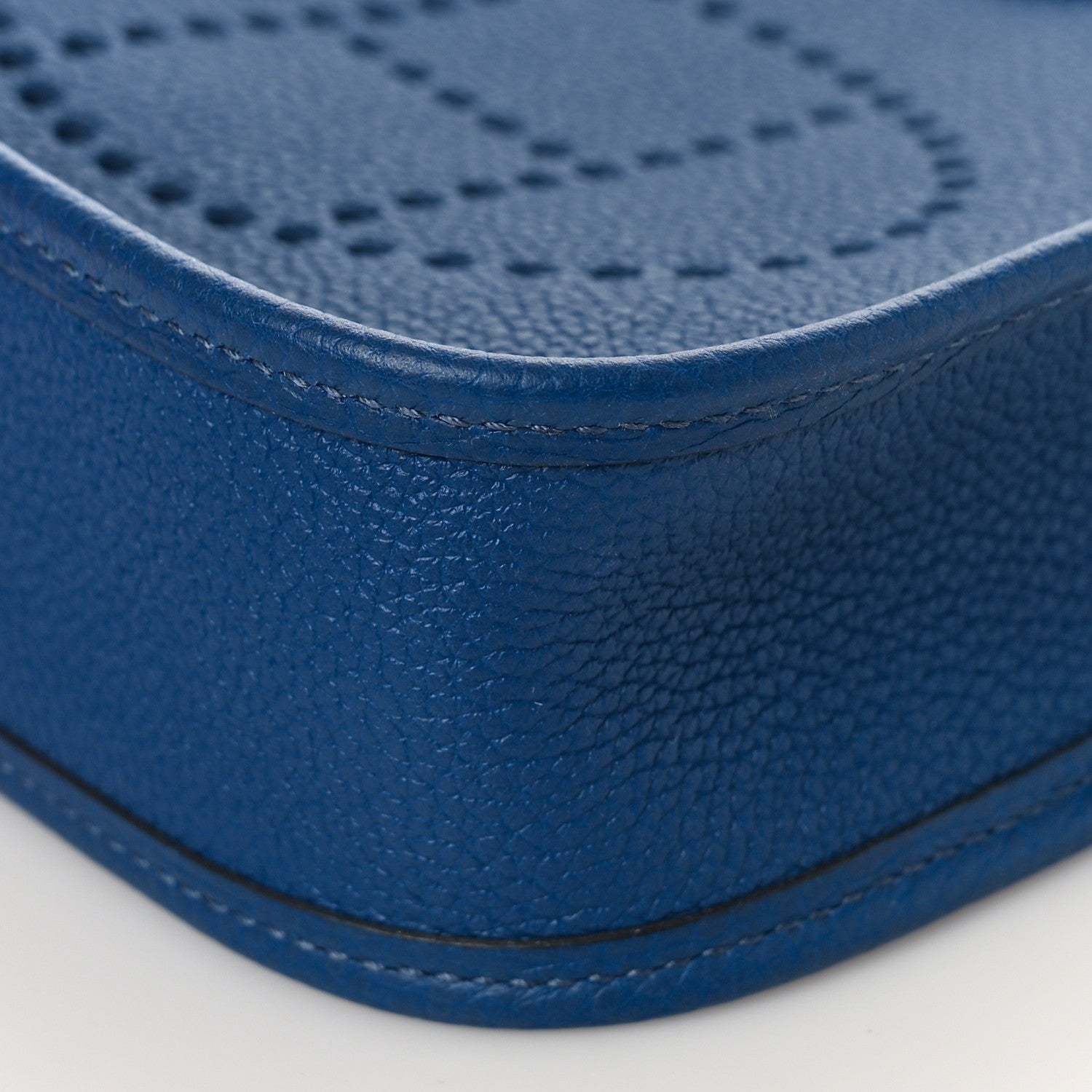 Hermes Taurillon Clemence Zigzag Evelyne TPM Bleu Saphir Bleu Zellige Indigo Black 8 of 9