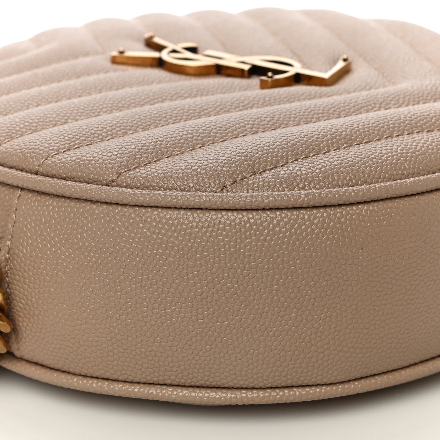 Grain De Poudre Matelasse Chevron Quilted Round Vinyle Camera Bag Gold Sand