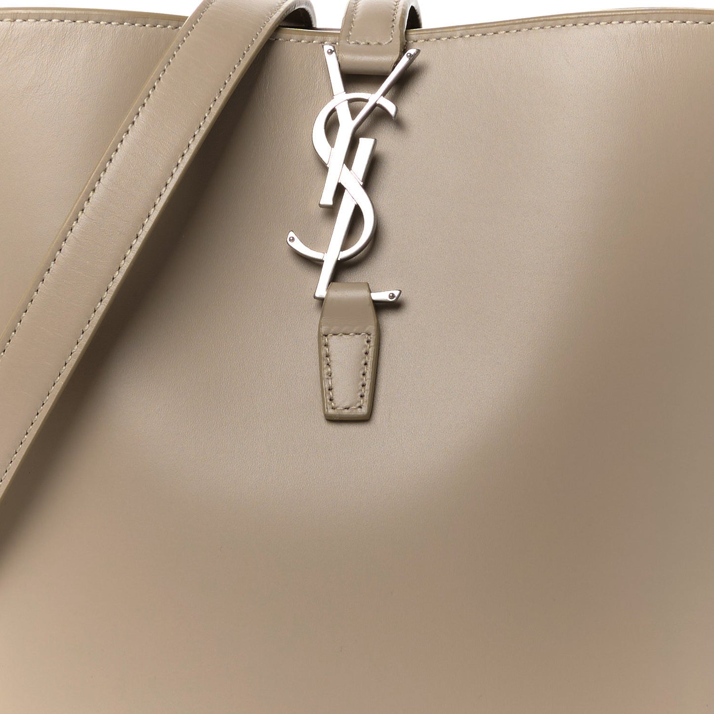 Shiny Calfskin Le 37 Bucket Bag Sea Salt