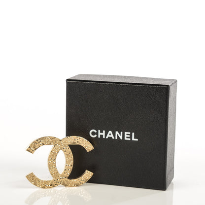 Chanel Lucky Symbols CC Brooch Light Gold 3 of 7