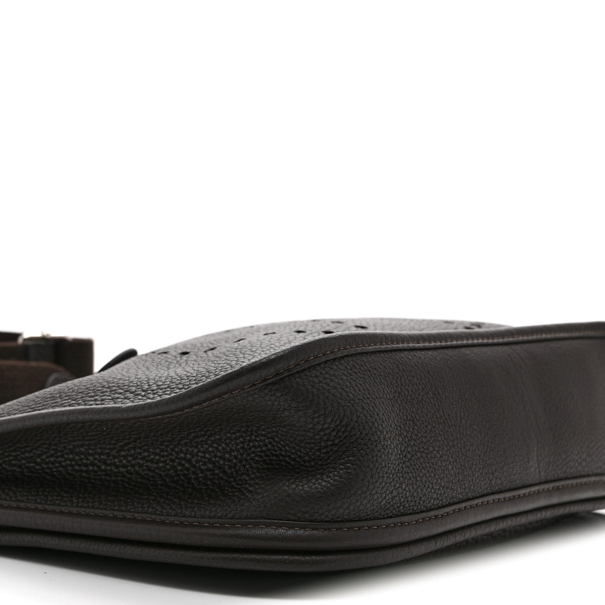 Taurillon Clemence Evelyne III PM Ebene