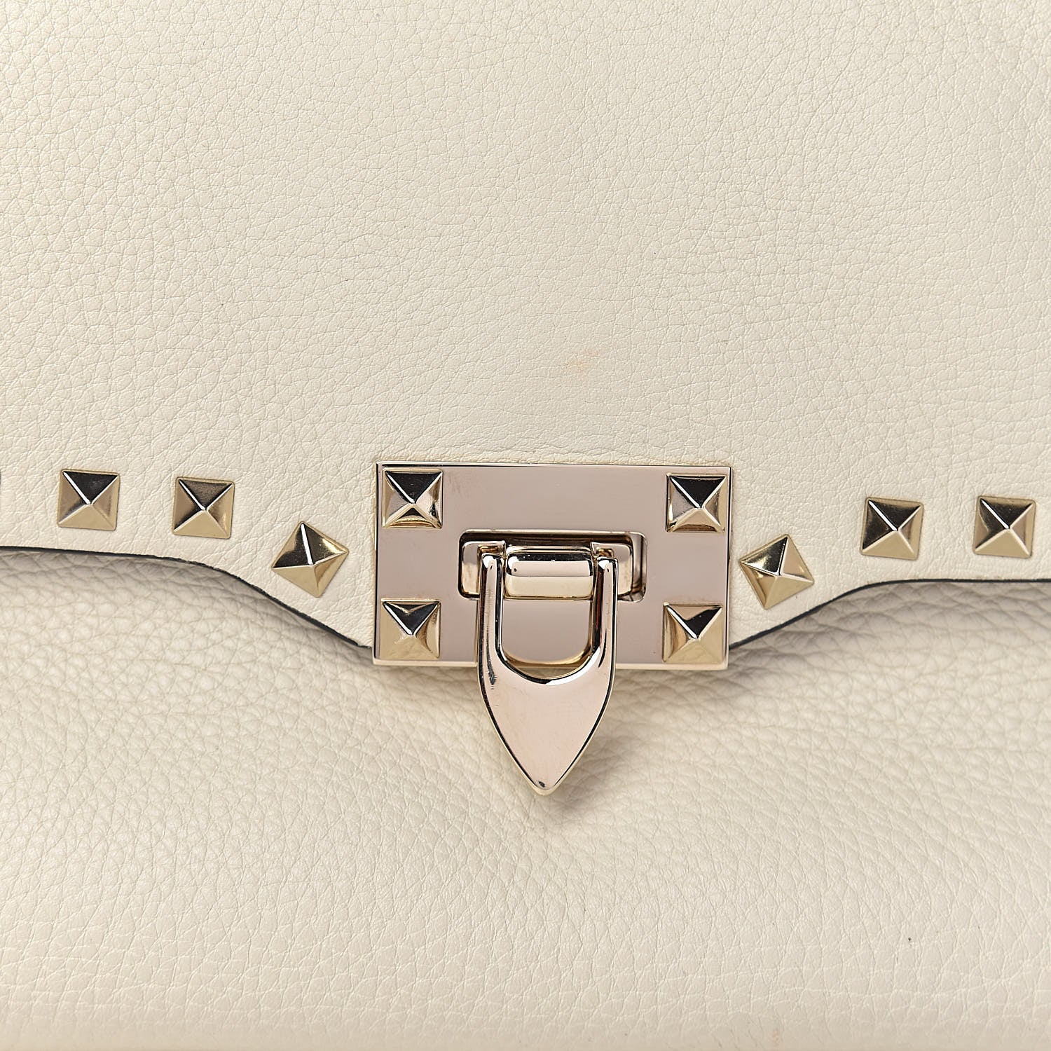 Valentino Garavani Pebbled Calfskin Rockstud Single Handle Flap Bag Light Ivory 15 of 15