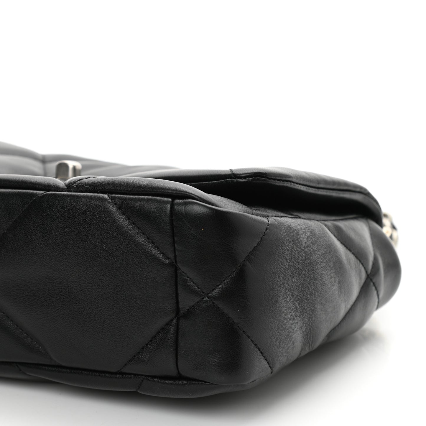 Lambskin Quilted Medium Chanel 19 Flap Black