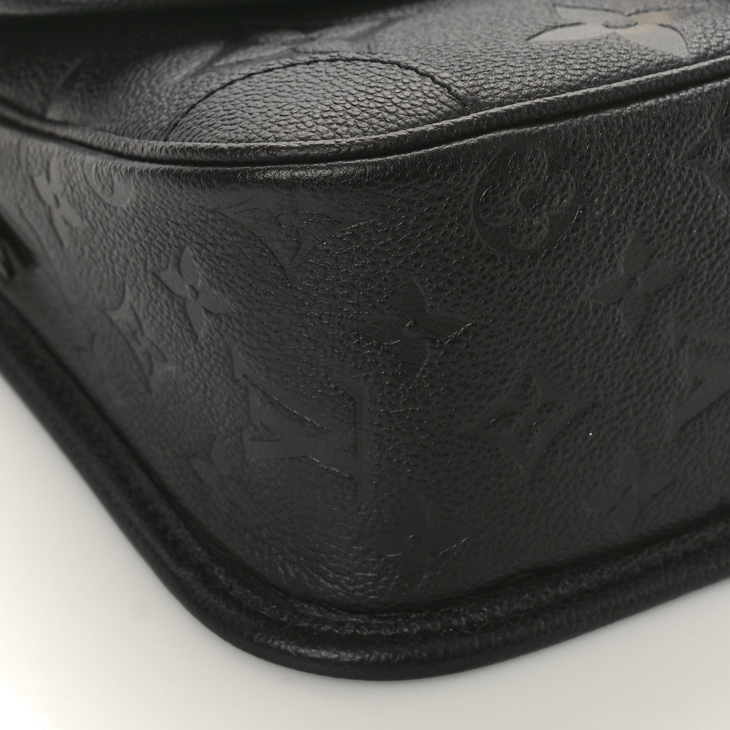 Empreinte Monogram Giant Diane Black
