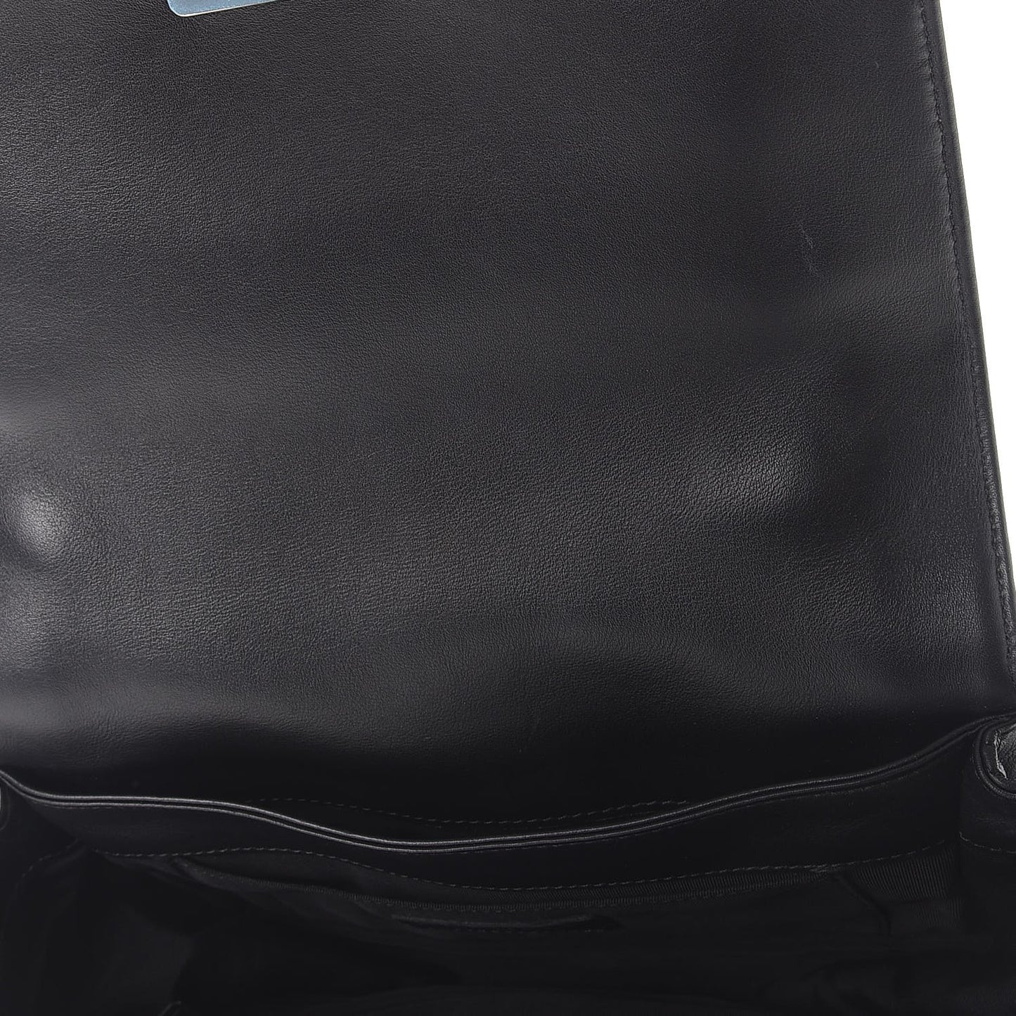 Calfskin Enchained Medium Boy Flap Black