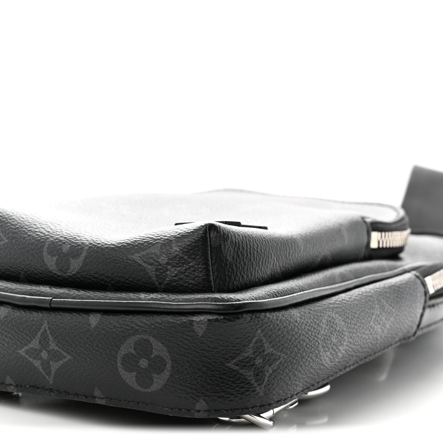 Monogram Eclipse Avenue Slingbag PM