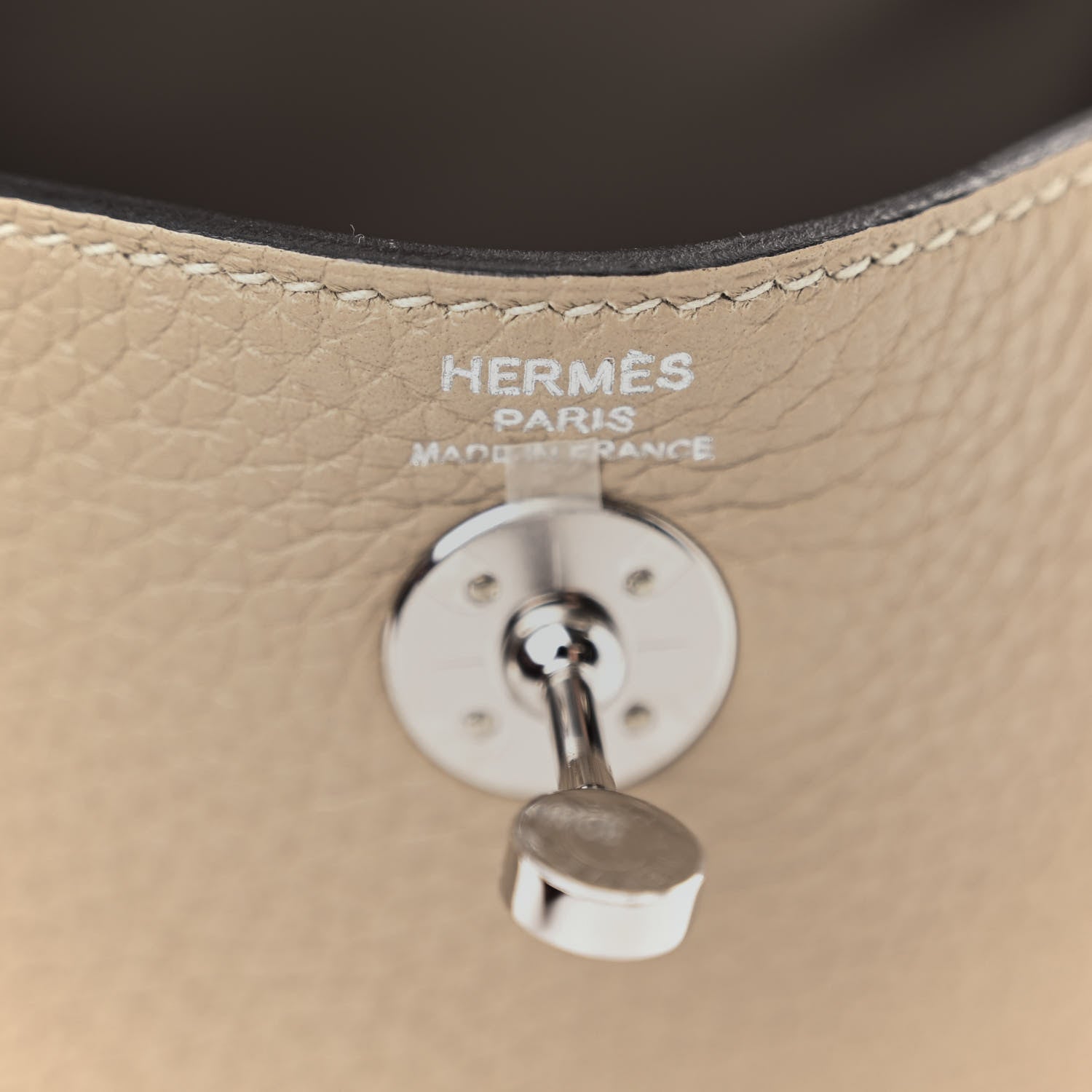 Hermes Taurillon Clemence Mini Lindy 20 Trench 6 of 11