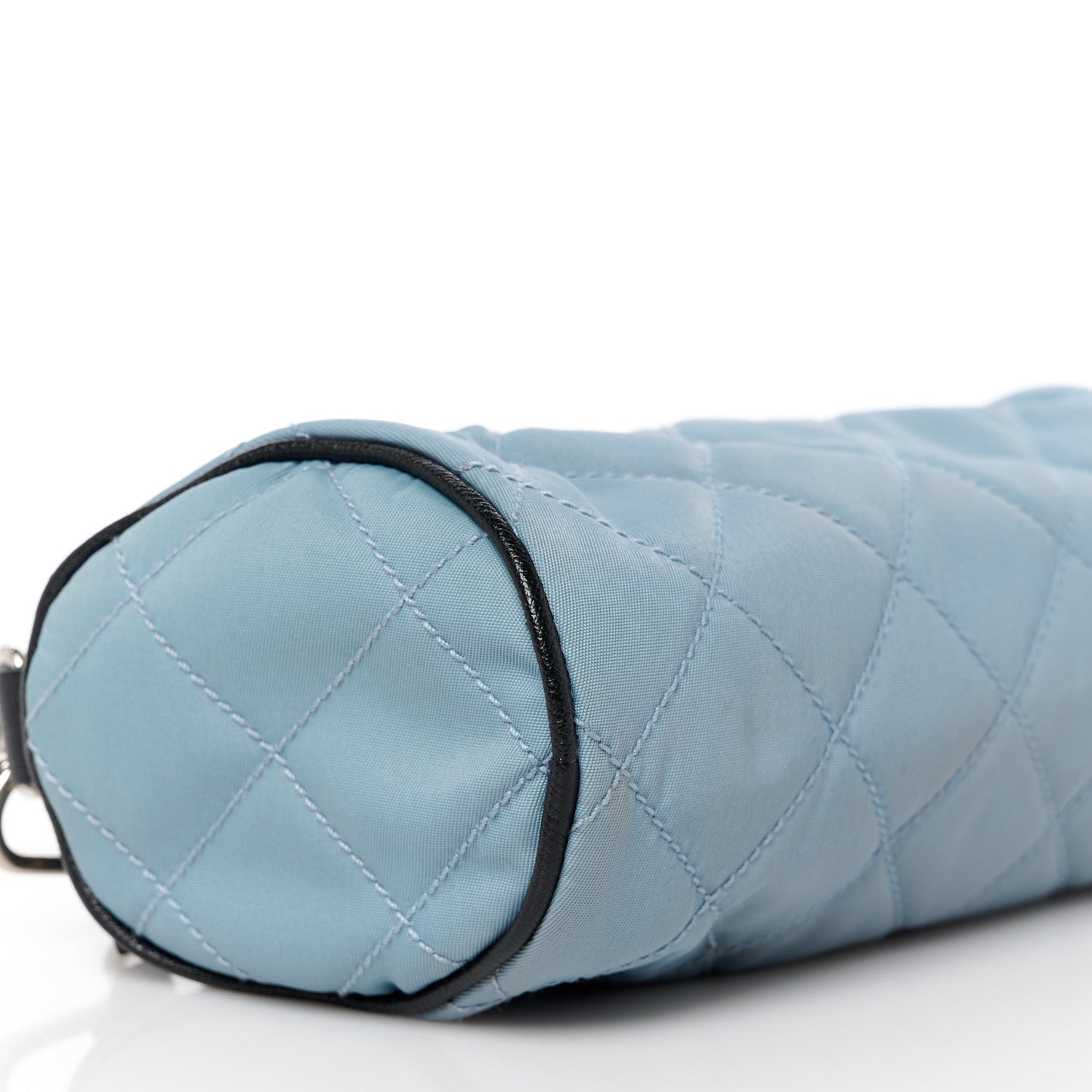 Tessuto Nylon Saffiano Impunturato Quilted Barrel Pochette Blue