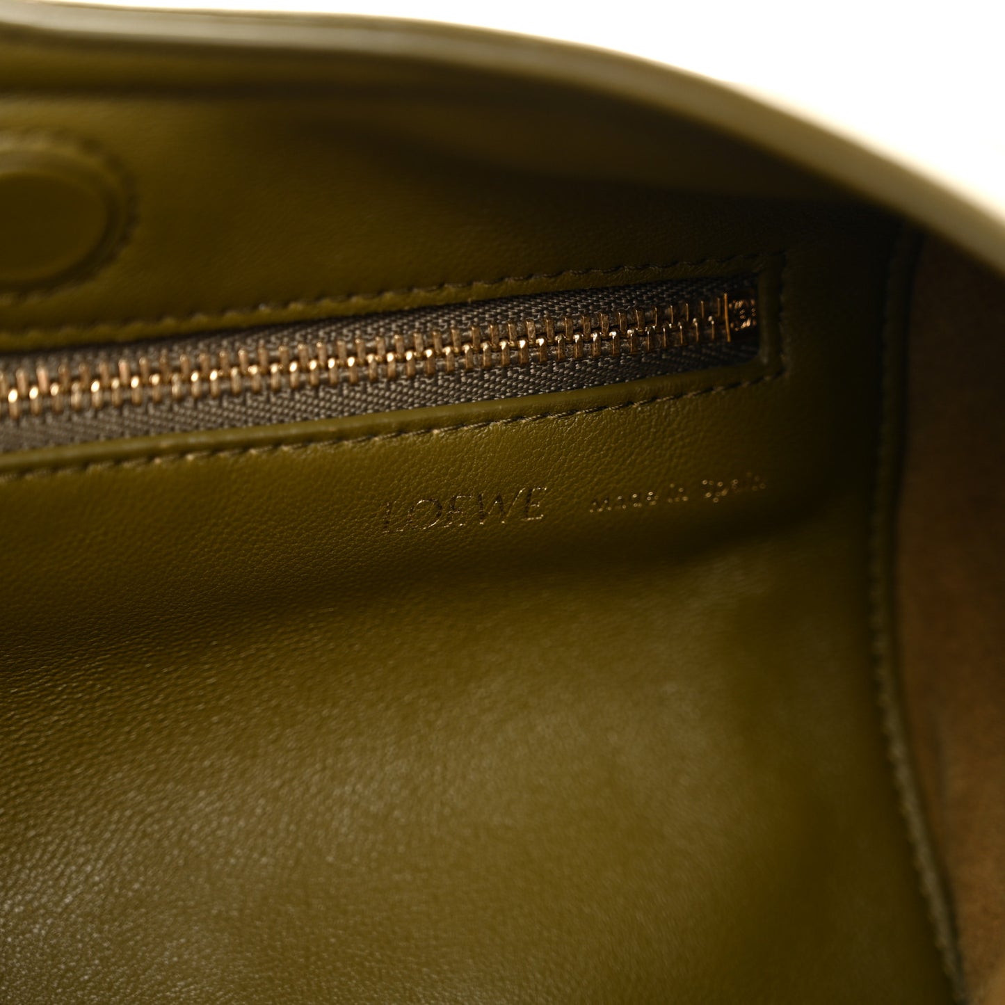 Mellow Nappa Small Squeeze Bag Olive