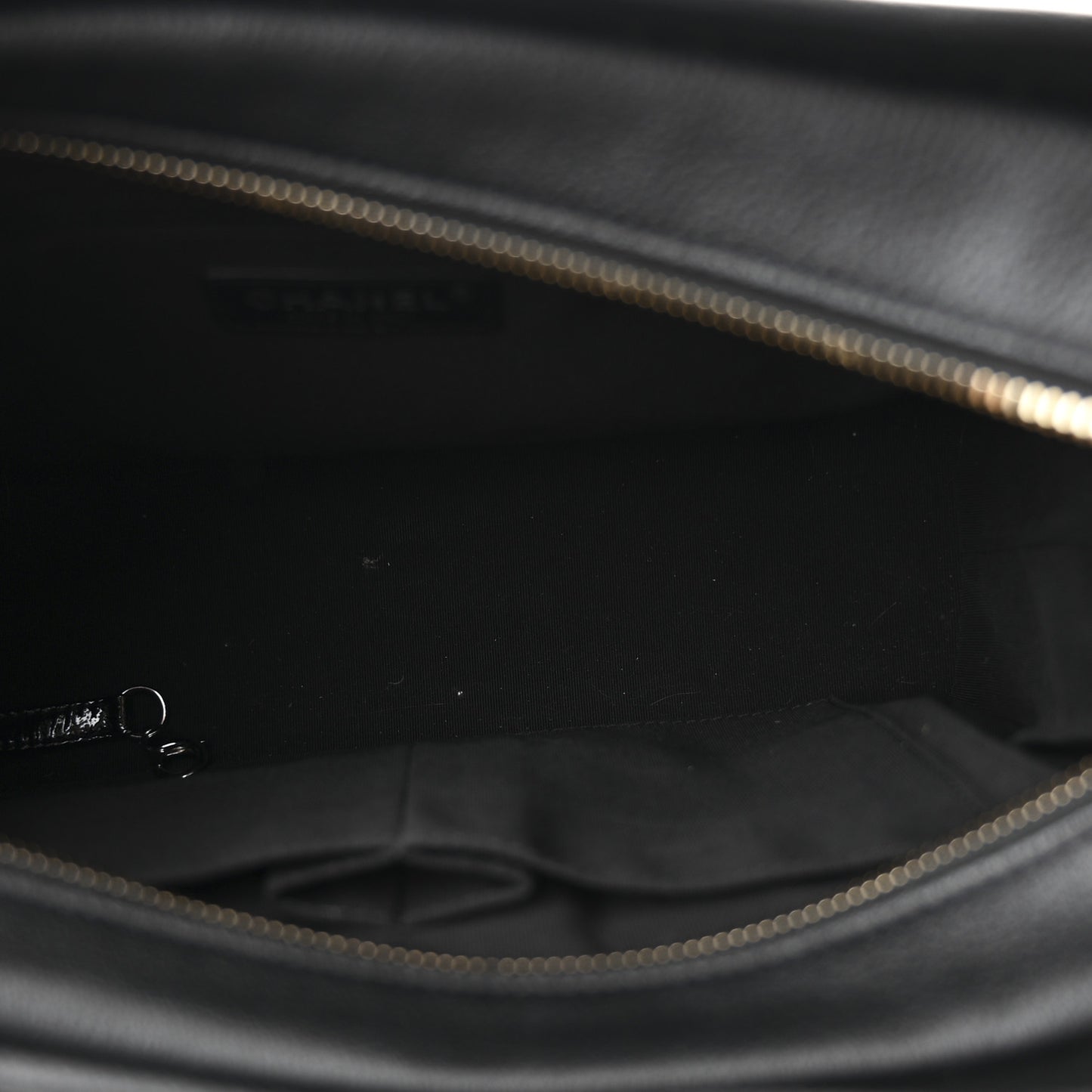 Aged Calfskin Quilted Medium Gabrielle Hobo Black