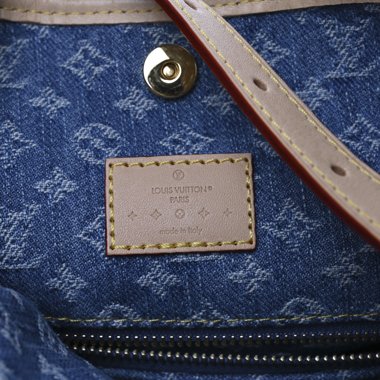 Louis Vuitton Monogram Denim CarryAll MM Blue 18 of 27