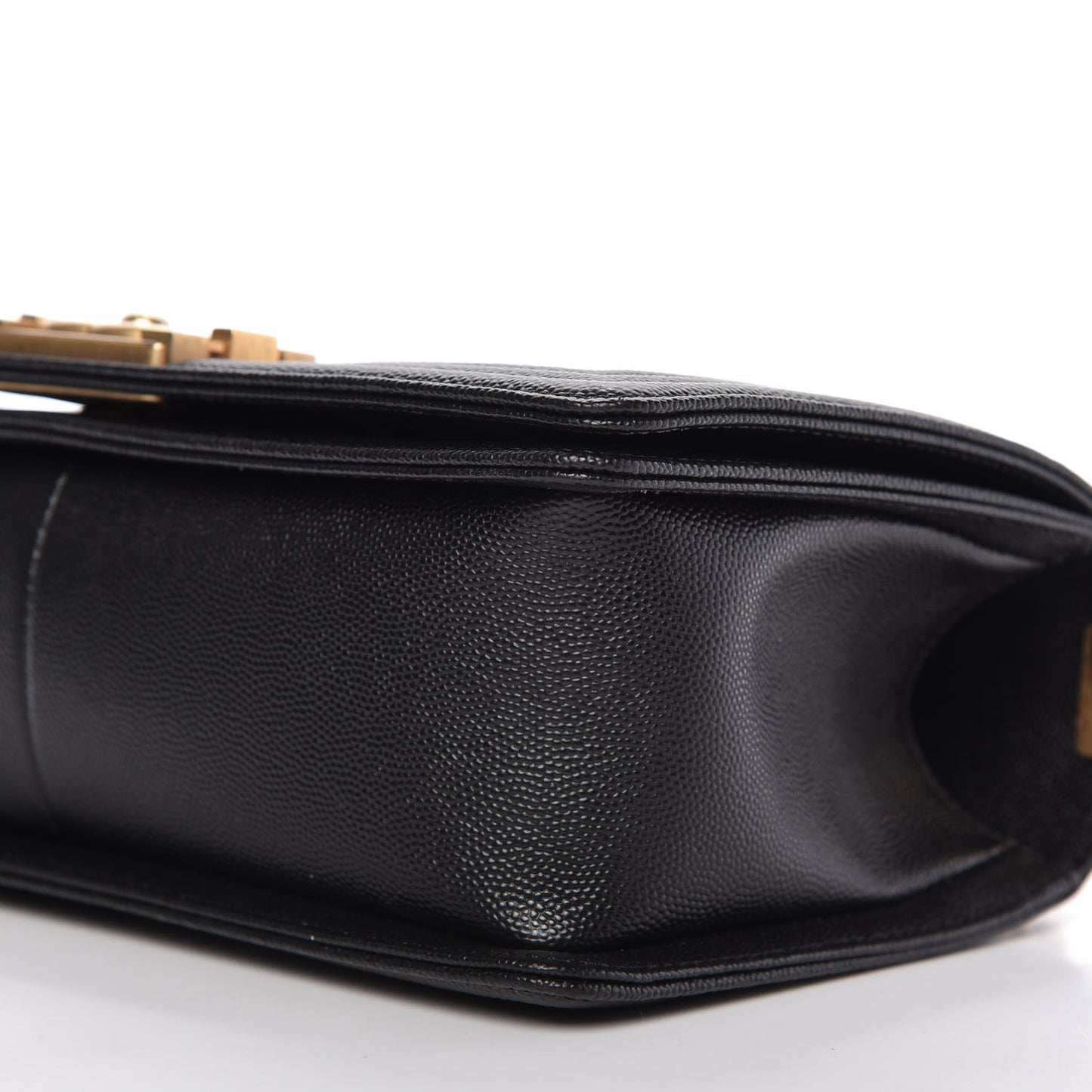 Caviar Quilted Medium Boy Flap Black