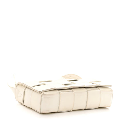 Bottega Veneta Lambskin Maxi Intrecciato Cassette Crossbody Bag White 4 of 12