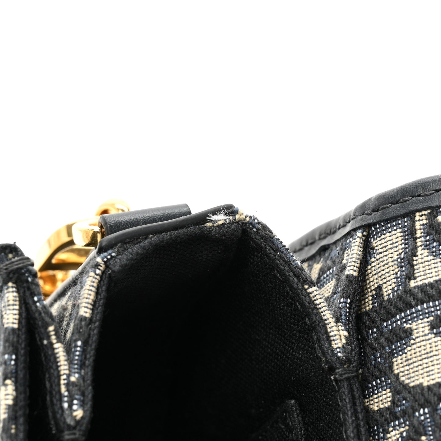 Oblique 30 Montaigne Small Avenue Bag