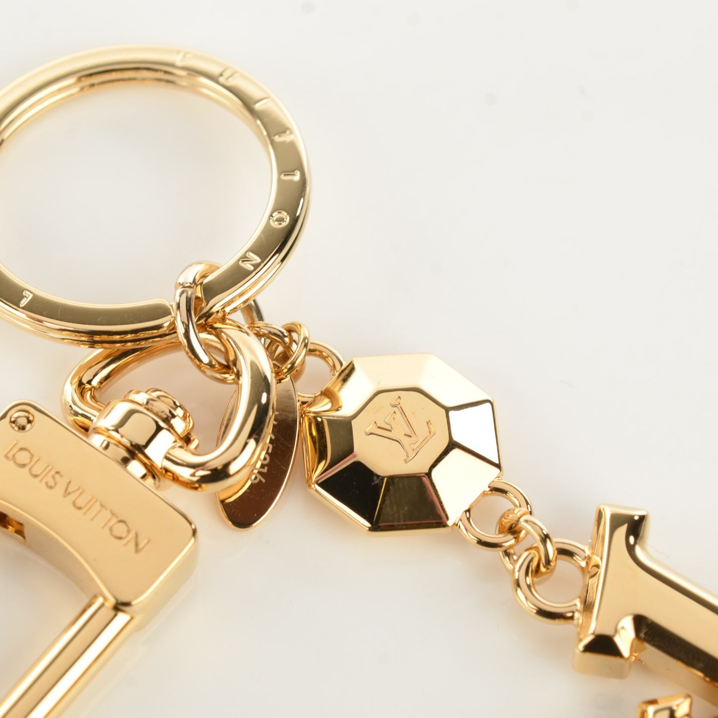 LV Facettes Key Holder Gold