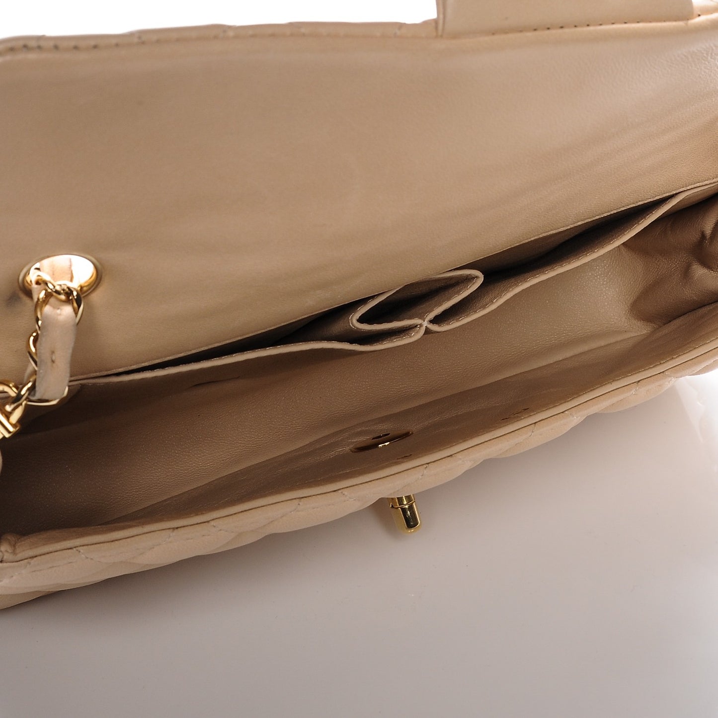 Lambskin Quilted East West Flap Beige