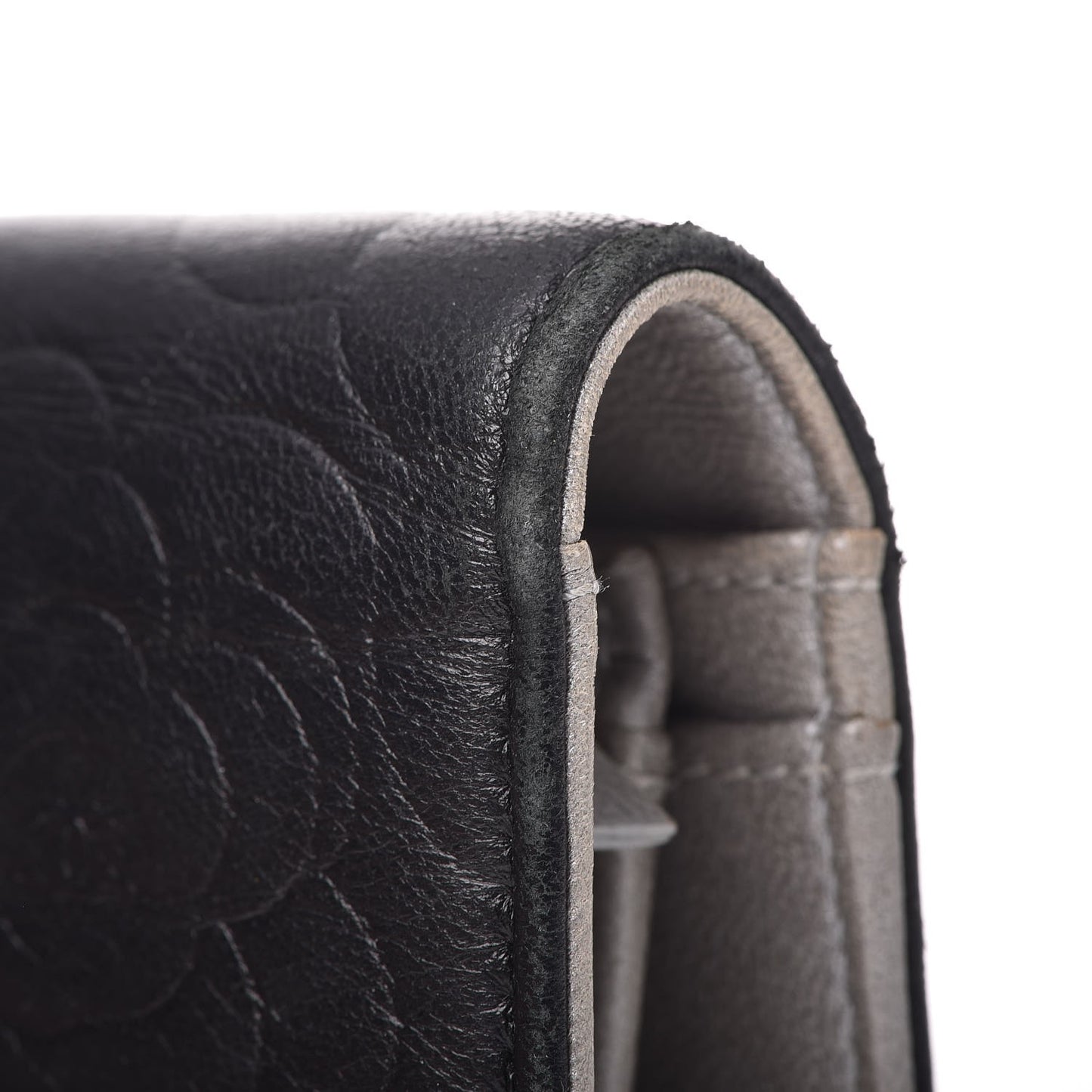 Lambskin Camellia Embossed Yen Wallet Black