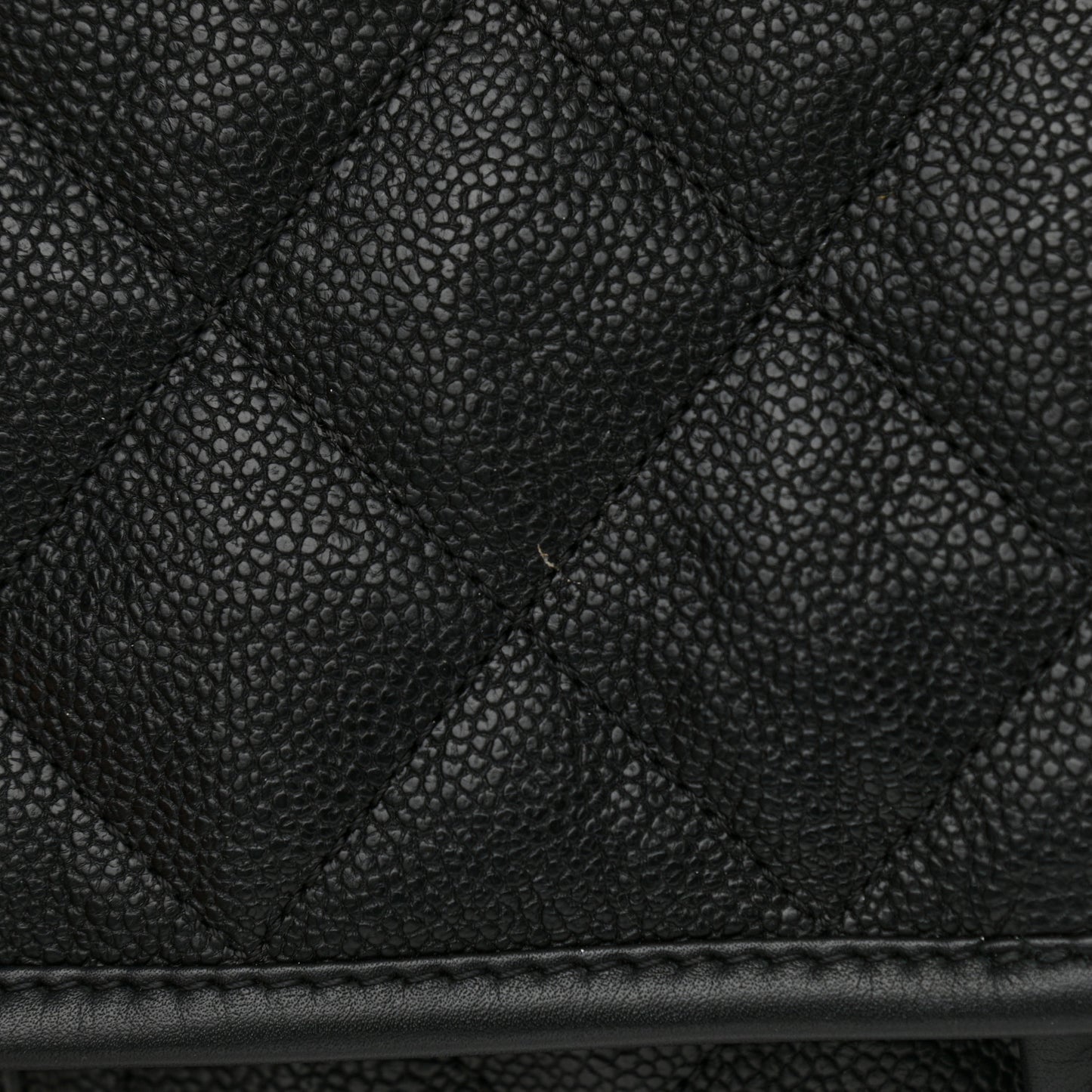Caviar Quilted Medium French Riviera Flap Black
